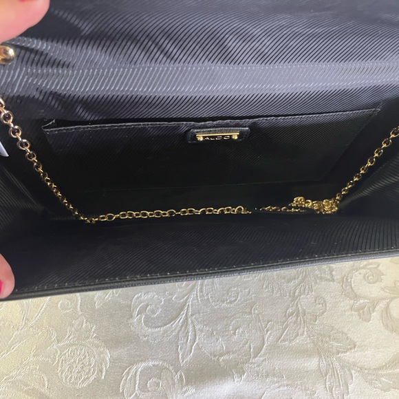 ALDO Clutch - Picture 2 of 4